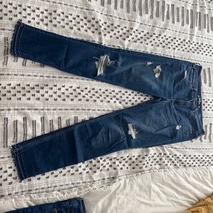 Hollister jeans size 7 high rise super skinny shape love